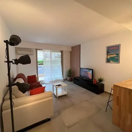 Proche Et Vieil + Parking *