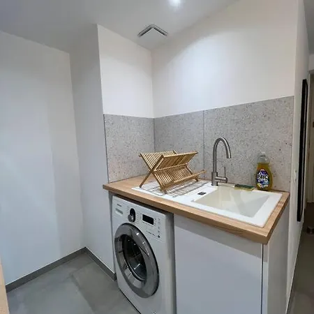 Proche Et Vieil + Parking Апартаменти Антіб