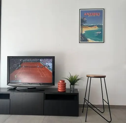 Proche Et Vieil + Parking *