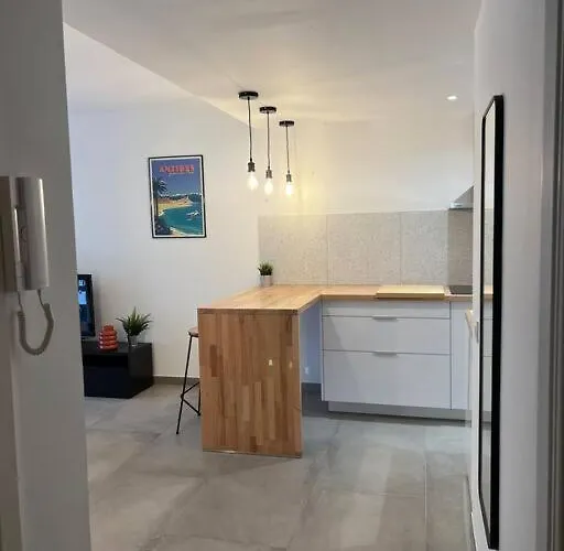 Proche Et Vieil + Parking * Antibes