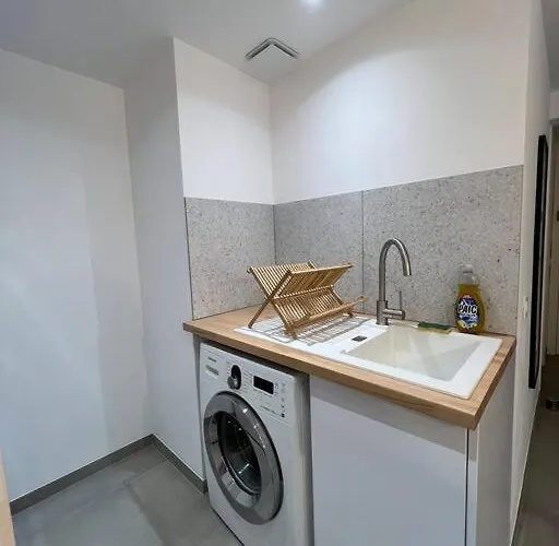 Proche Et Vieil + Parking Lägenhet Antibes